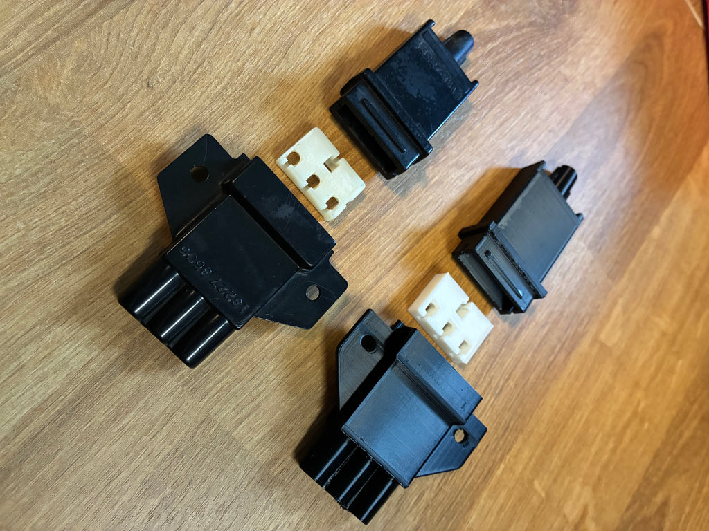 Kawasaki 440 Invader Intruder Throttle Cable Connector and Housing (4)